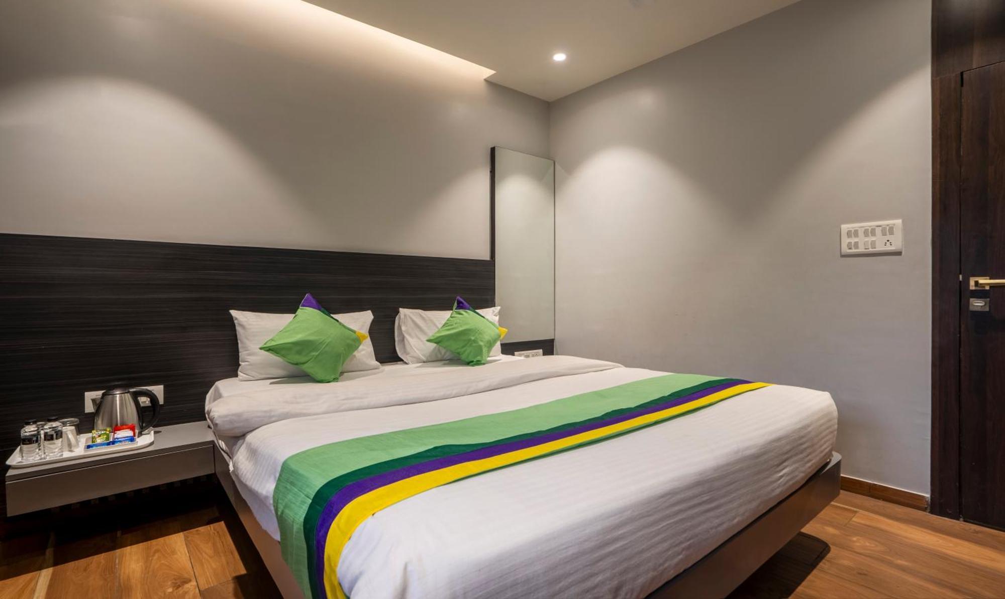 Treebo Prasha Hotel Nashik Exterior photo